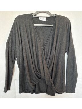 Self Contrast Gray Long Sleeve Wrap Front Top Size Small